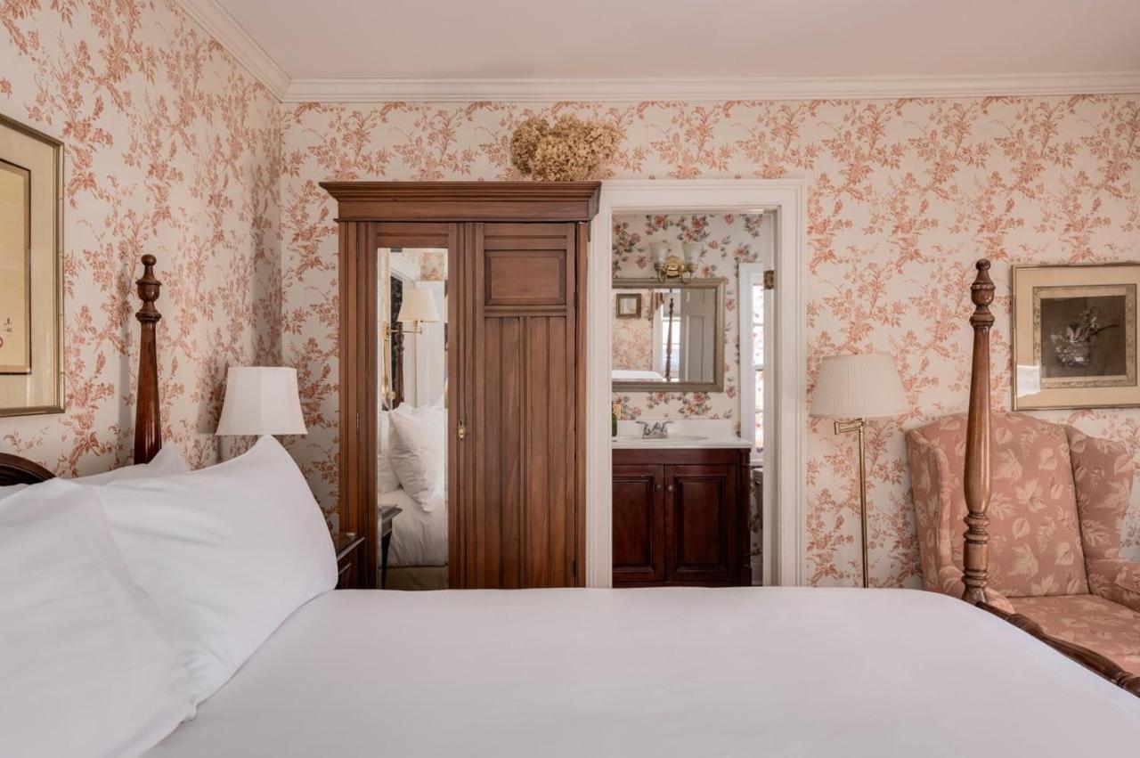 Martin Hill Inn Portsmouth Esterno foto